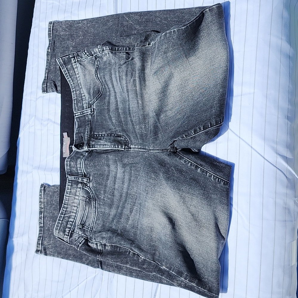 Torrid dark fade wash straight leg jeans